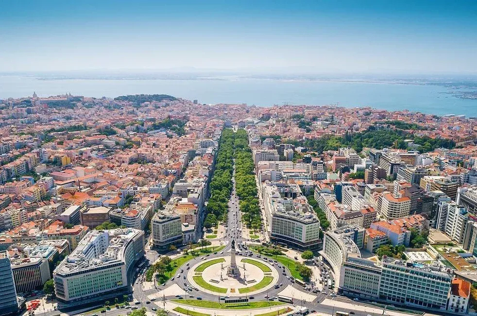 lisboa_22_eca7527c_fill_1440x955_c50_format_webp_1da8ec6e8d